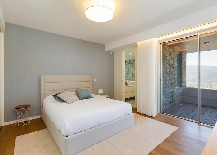 Douro Valley Luxury With Vineyard And Infinity Pool Santa Marta de Penaguião